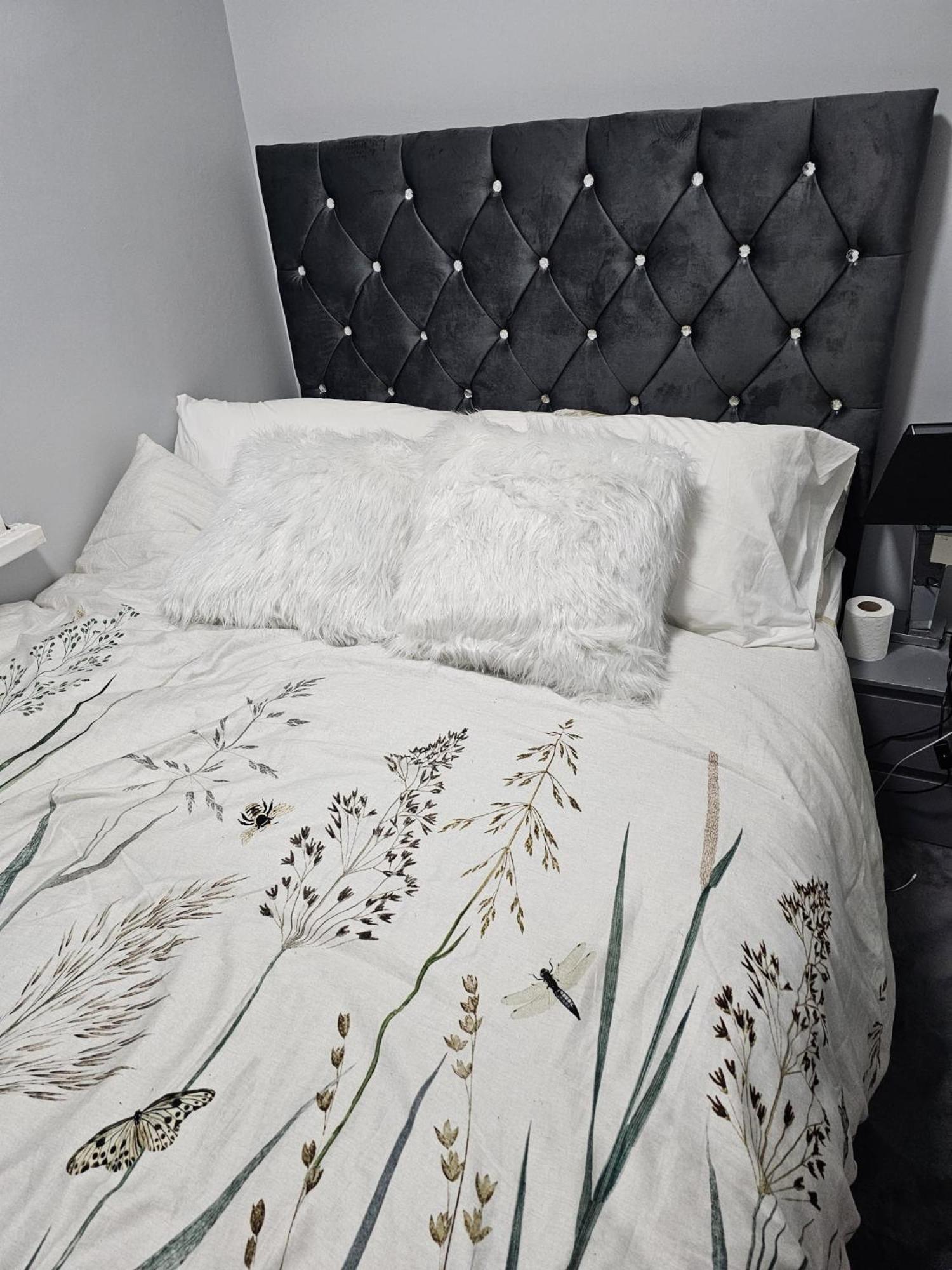 Worem House-2 For 1 * Manchester