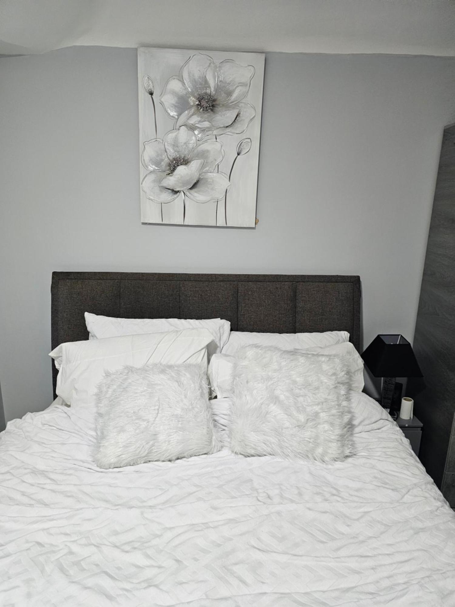 Worem House-2 For 1 Guest house *